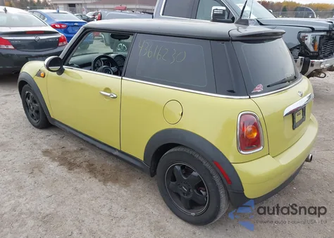2010 Mini Cooper из США, поврежденный, VIN WMWMF3C59ATZ66269